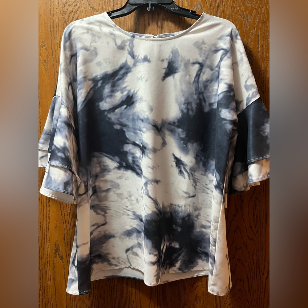 Black & White Tie-died XL Womans Shirt Amazon